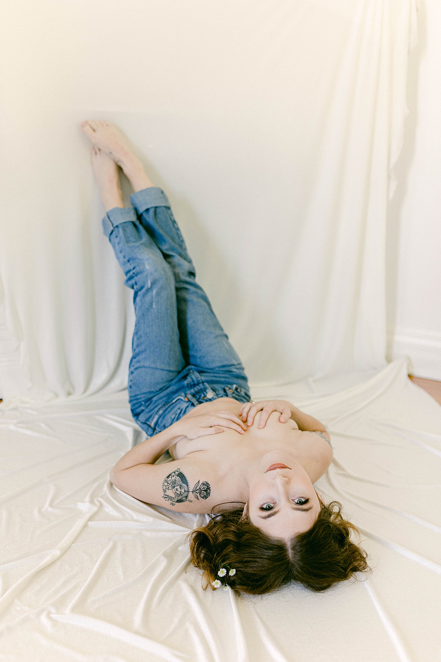 https://www.pressedflowersboudoir.com/wp-content/uploads/2021/07/blue-jean-boudoir-session_1238.jpg